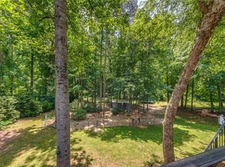 5013 Mayberry Ln, Winston Salem, NC 27106