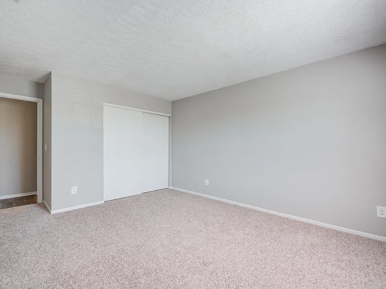 Wexford Lakes Apartments and Townhomes — Photo 9