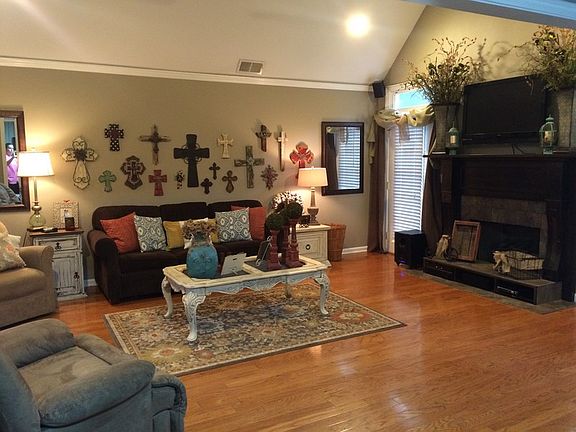 2nd image of 11951 Arbor Valley Pkwy