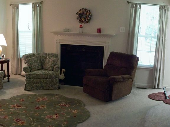 Vaulted Great Room with Gas FP