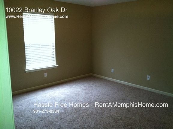 4th image of 10022 Branley Oak Dr