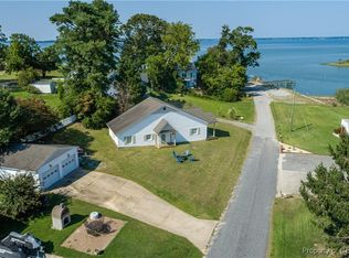 825 Marsh Pungo Rd, Locust Hill, VA 23092