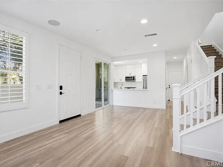 30 Savannah Ln — Photo 8