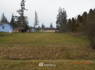 1914 Edgewood Dr, Camano Island, WA 98282
