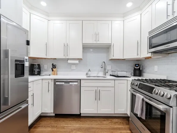 19 Chelsea St Unit 2, East Boston, MA 02128