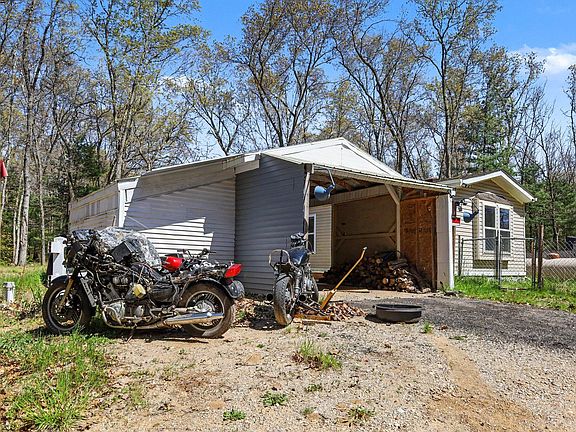 2nd image of 1005 Sharps Rd