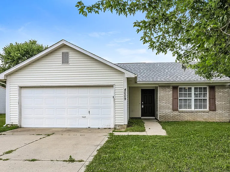 4009 Dogwood Ln — Photo 1
