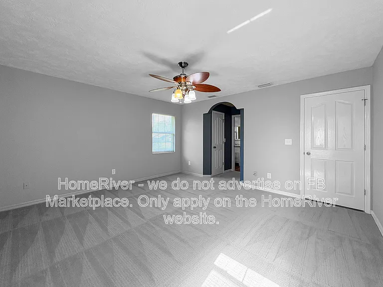 4021 NE 6th Ct — Photo 10
