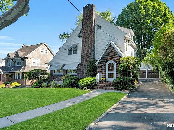 2nd image of 30 Brinkerhoff Ave