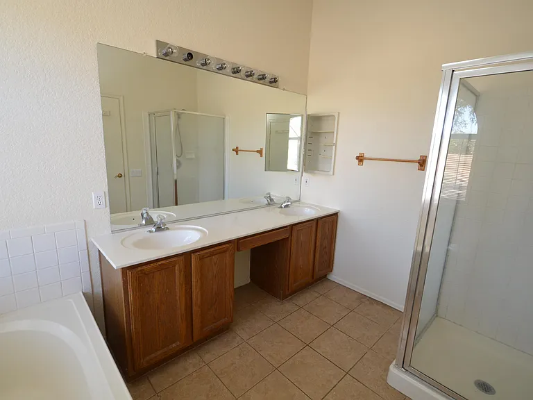 9941 E Paseo — Photo 10
