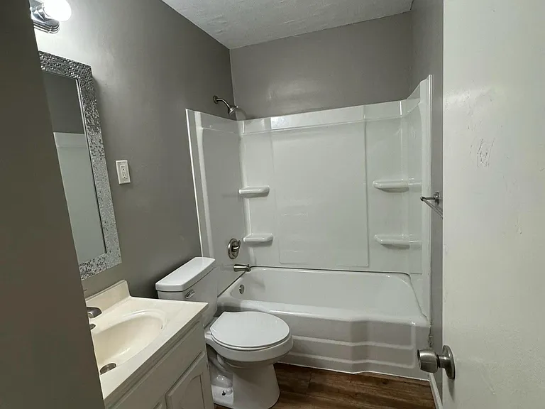 2932 S Glenn Ave — Photo 14