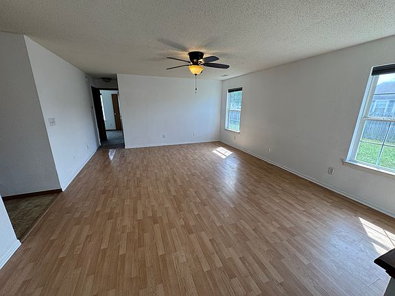 4th image of 6345 Colonnade Ct