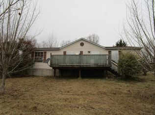 1899 Pollys Bend Rd, Lancaster, KY 40444