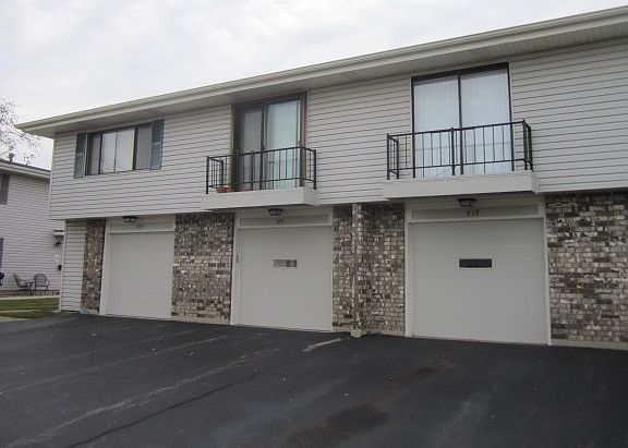 3rd image of 939 Shattuck Ln #1282