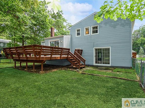 3rd image of 1687 McKinley Ave