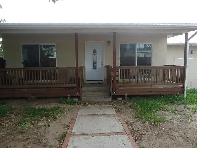 3 bed, 1295 sqft, $4,495 — Photo 1