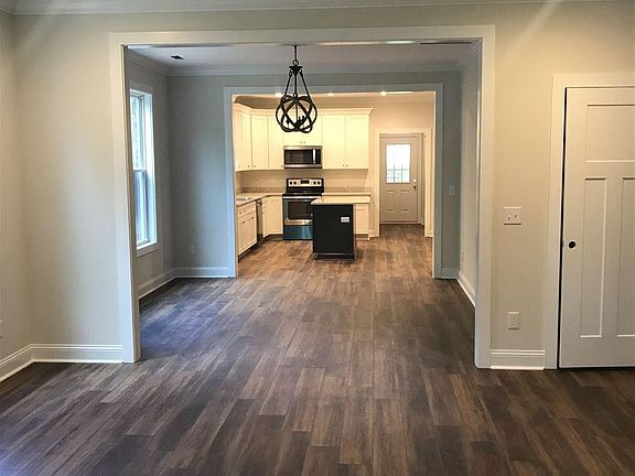 3rd image of 839 W Home Ave
