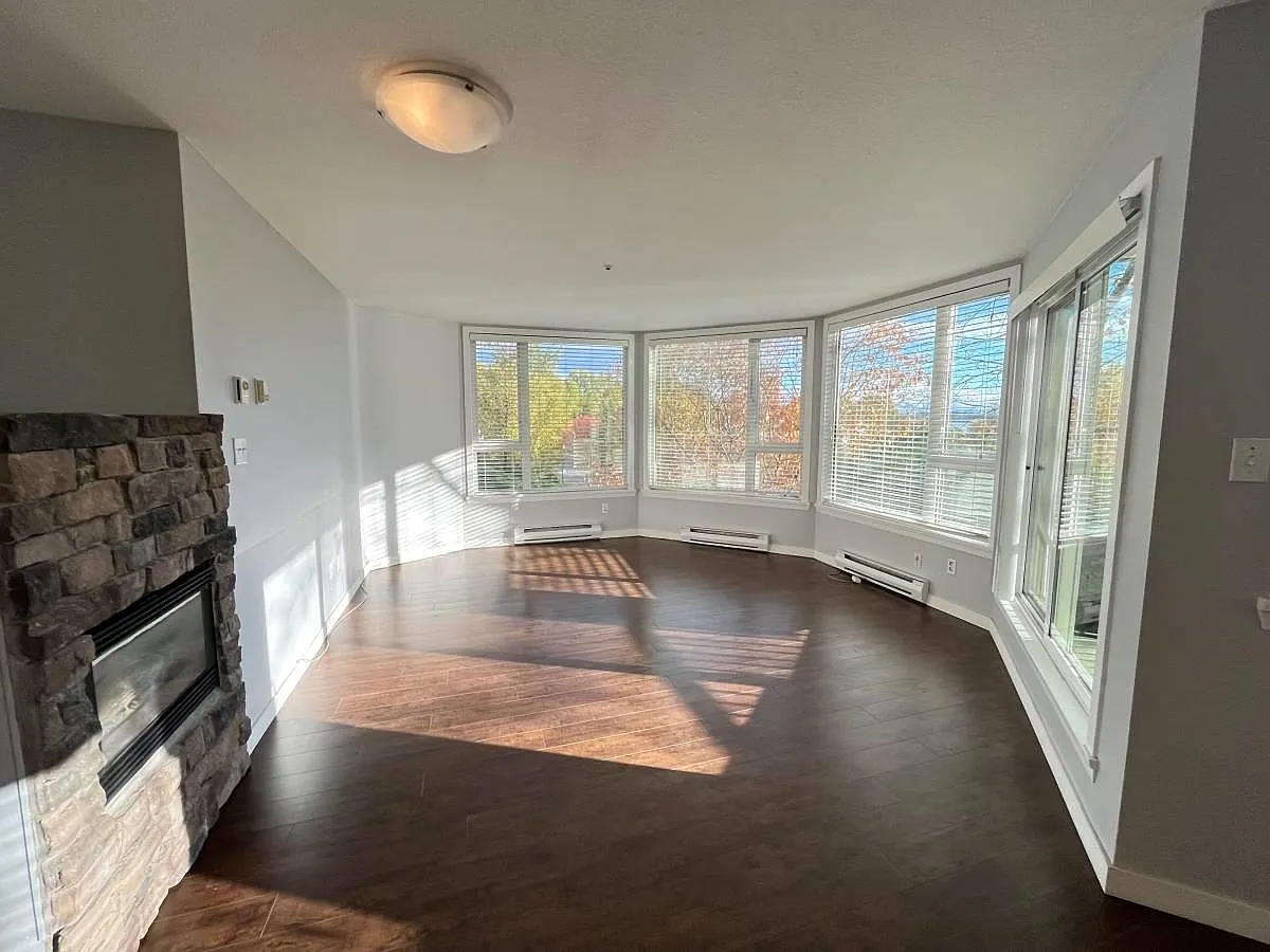 2 bed, 1067 sqft, $2,400 — Photo 3