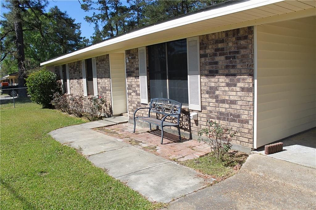 1208 Daffodil St, Glenmora, LA 71433 Zillow