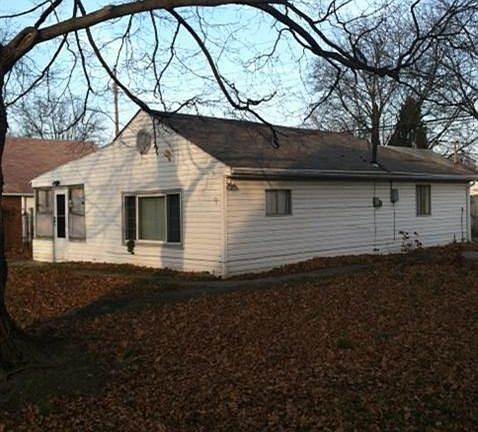 3rd image of 3824 Merrimac Ave