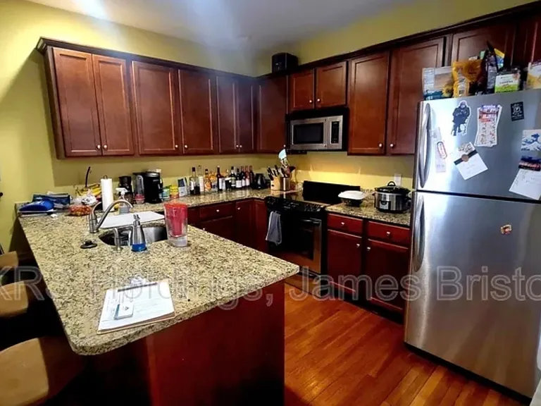 2710 Stuart Ave #8 — Photo 9
