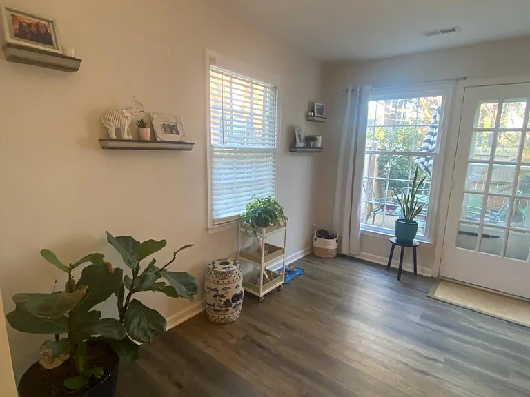 3145 Morningside Dr — Photo 12