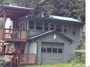 44 Vireo Ln, Waynesville, NC 28785
