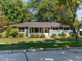 156 5th St, Marysville, MI 48040