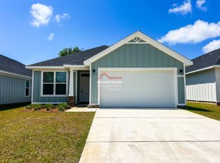 5381 Parkside Dr, Pace, FL 32571
