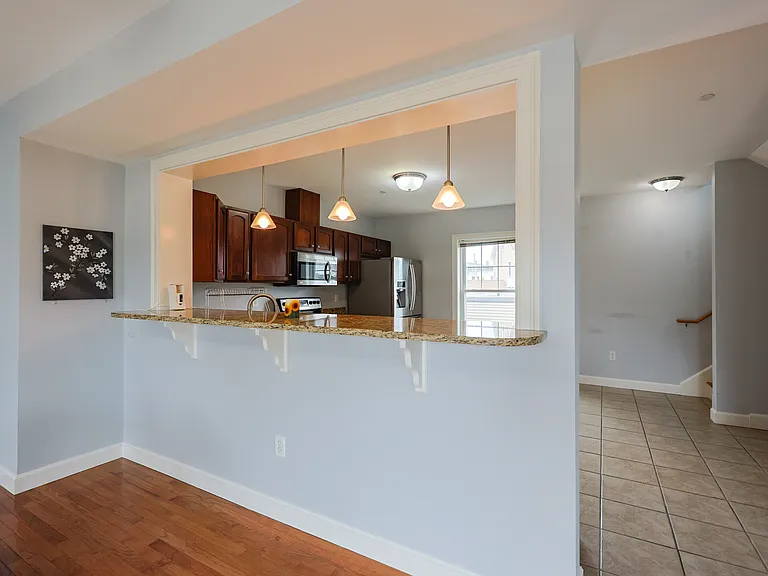 7 W Church St #4 — Photo 14