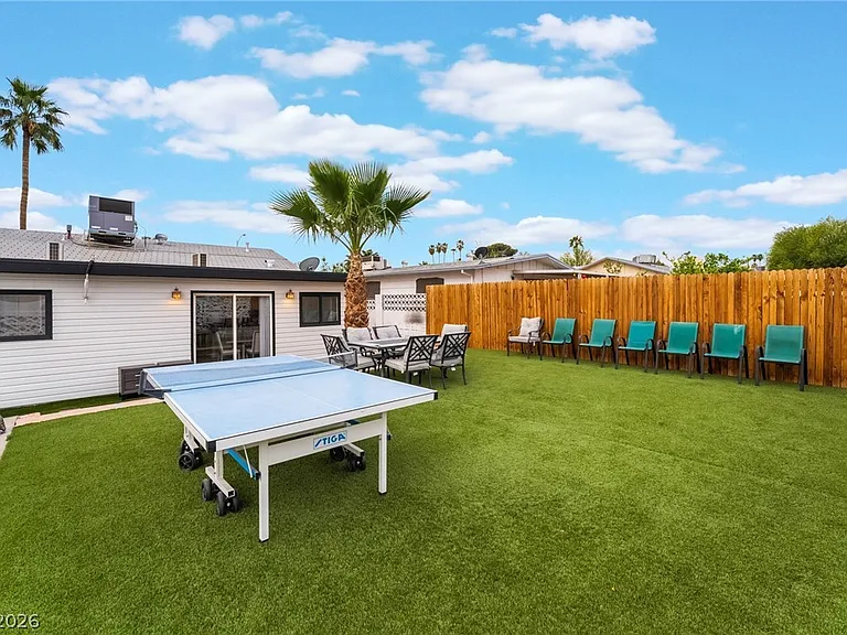 3992 Chinchilla Ave — Photo 38