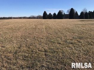 2215 Ridgefield Dr, Port Byron, IL 61275