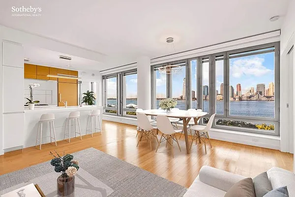 Sold by Sotheby's International Realty | media 1