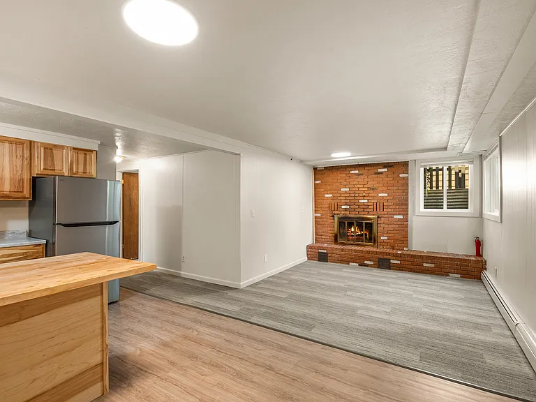 515 S 11th Ave #B — Photo 3