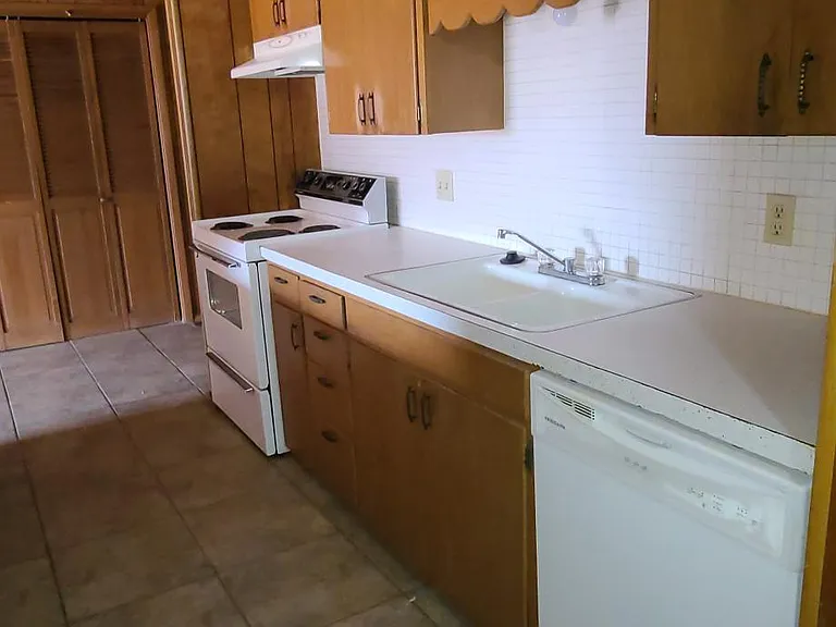 3004 Garden Grove Pkwy #1 — Photo 7