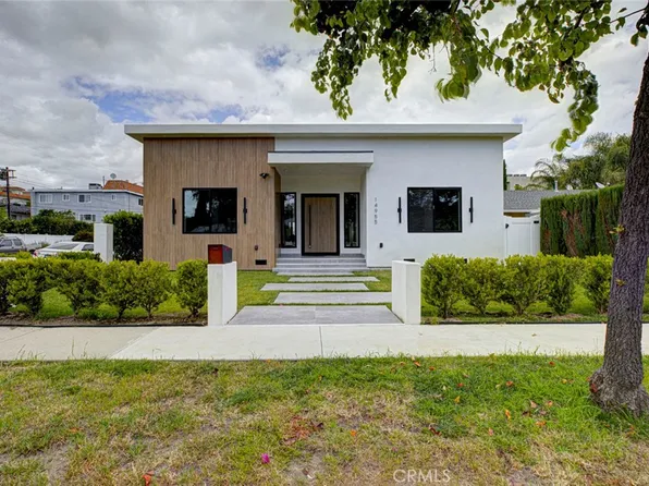 14955 Hartsook St, Sherman Oaks, CA 91403