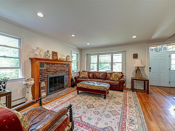 4th image of 253 Melbury Road