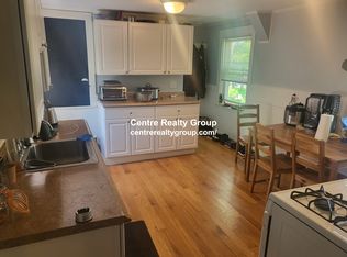 95 Crescent St #2, Auburndale, MA 02466