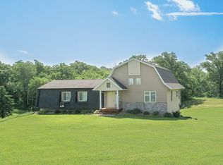 1432 Vine Ave, Riverside, IA 52327