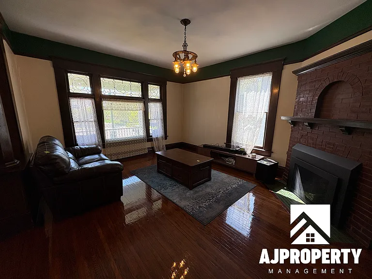 119 N Summit Ave — Photo 7