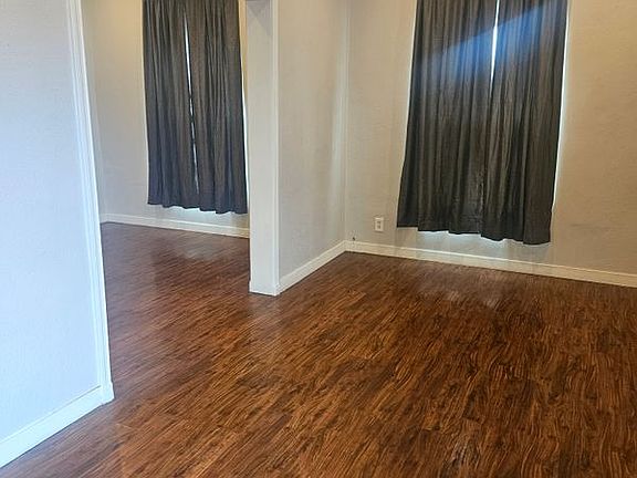 3rd image of 7110 Somerset Blvd #1