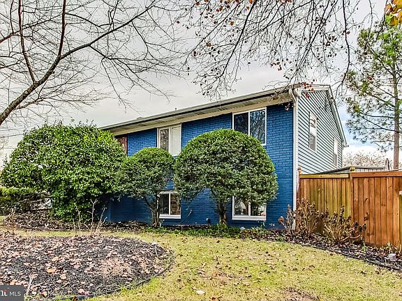 4th image of 4613 Kentwood Ln
