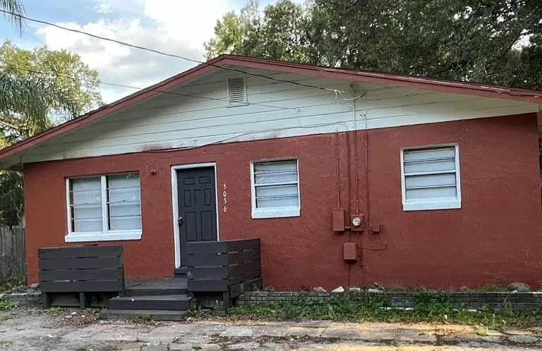 5036 College Dr — Photo 2