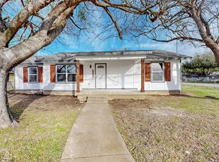 2802 N Masters Dr, Dallas, TX 75227