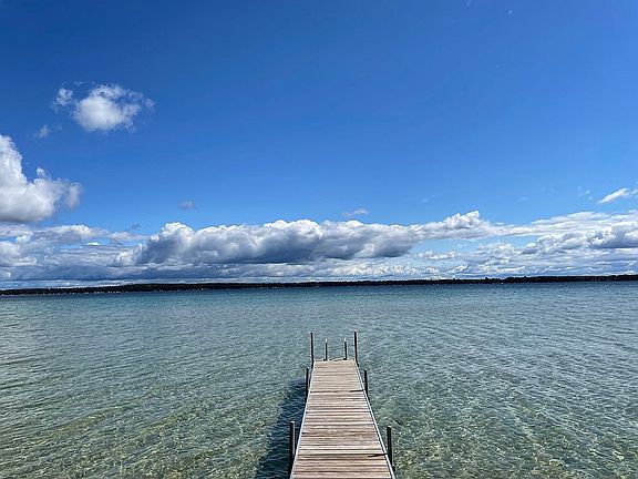 Shared road end dock