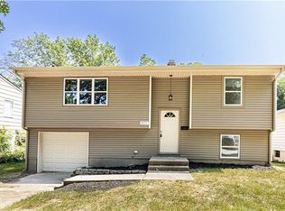 8171 NE San Rafael Dr, Kansas City, MO 64119