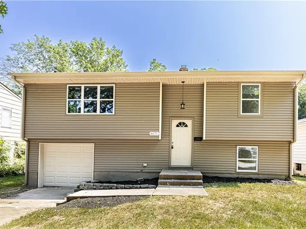 8171 NE San Rafael Dr, Kansas City, MO 64119
