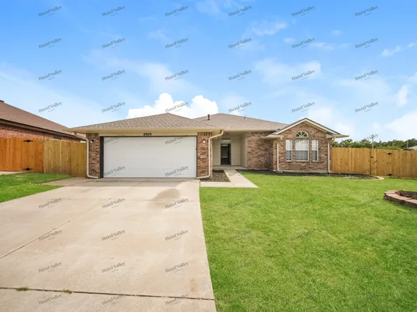 8909 Woodbend Dr, Oklahoma City, OK 73135