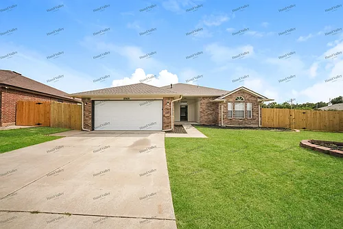 8909 Woodbend Dr Photo 1