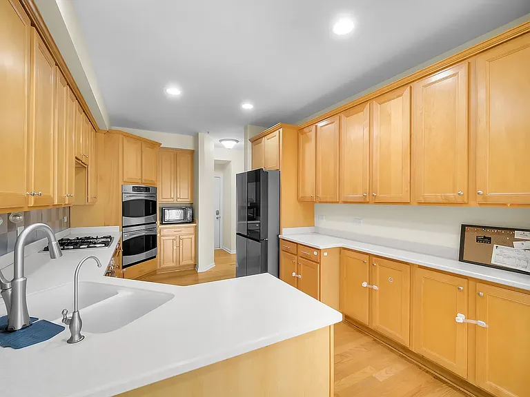 1028 Orchard Pond Ct #1028 — Photo 20